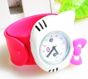 Κλασικό κρύσταλλο ζωνών σιλικόνης κυρία Hello Kitty/μοντέρνο ρολόι Wristband ραπισμάτων/σιλικόνης δώρων