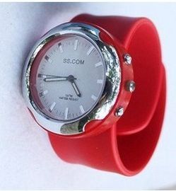 Κόκκινο/κίτρινο ρολόι Wristband σιλικόνης για τα παιδιά, ψηφιακός οδηγημένος cOem καθρεφτών