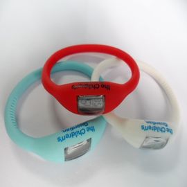 Ρολόι Wristband σιλικόνης 100% το φιλικό προς το περιβάλλον, αρνητικός ιονικός αθλητικός καρπός ανιόντων κολυμπά το ρολόι