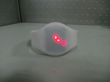 Το άσπρο ρολόι έξοχη Νίκαια Wristband σιλικόνης οδήγησε το ρολόι Screnn αφής