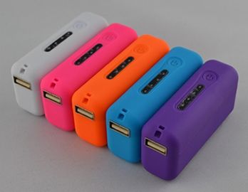 φορητή τράπεζα δύναμης 2600mAh USB με το φως, κόκκινος/το ροζ των οδηγήσεων/πράσινος