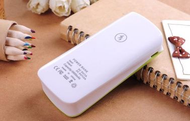 Επαγγελματική τράπεζα δύναμης ταξιδιού 4400mAh USB φορητή για το τηλέφωνο κυττάρων, Ipad
