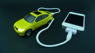 Λι-ιονική τράπεζα 4400mah δύναμης έκτακτης ανάγκης σημειώσεων γαλαξιών της Samsung με τη μορφή αυτοκινήτων