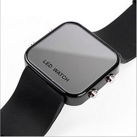 Ψηφιακό Wristwatch των πλαστικών περίπτωσης γυαλιού οδηγήσεων οθόνης με τη λειτουργία χρόνου και ημερομηνίας