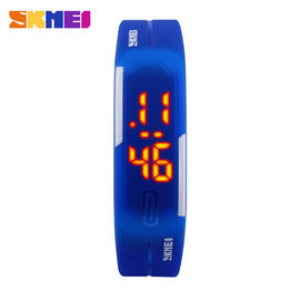 Ψηφιακό Wristwatch EL Backlight των μικρών οδηγήσεων με τη ζώνη Softable PU