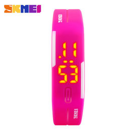 Ψηφιακό Wristwatch πολλών χρήσεων φωτεινό Backlight των για άνδρες και για γυναίκες μοντέρνων λεπτών οδηγήσεων