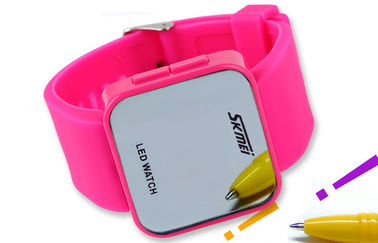 Wristwatch των ρόδινων ψηφιακών ρολογιών Wommens ABS οδηγήσεων υπόθεσης 1 νερό του ATM ανθεκτικό
