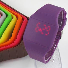 Κίτρινη οθόνη αφής των ψηφιακών οδηγήσεων Wristband αθλητικής σιλικόνης των ανδρών/των γυναικών